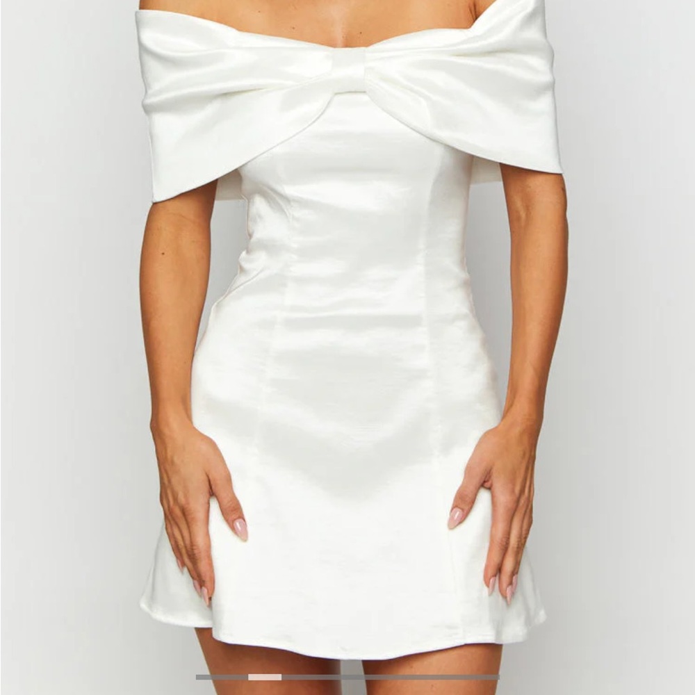 Beginning Boutique Strapless White Dress